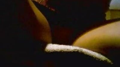 கவர்ச்சியான பெண் நடிப்பில் உடலுறவு கொள்ள ஒப்புக்கொண்டார்