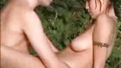 ஒரு அனுபவமிக்க மாஸ்டர், ஒரு பணக்கார வாடிக்கையாளரை மசாஜ் செய்வதில் புணர்ந்தார்